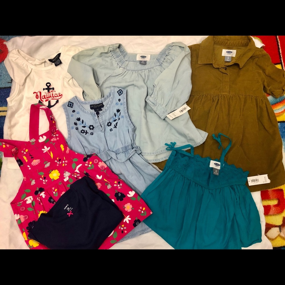 7 pieces of Girl 2T Old Navy Carter’s Polo tops